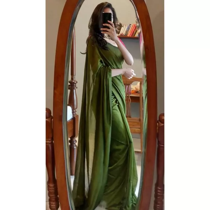Plain Deep Green Color Traditional Pure Mulmul Cotton Sarees