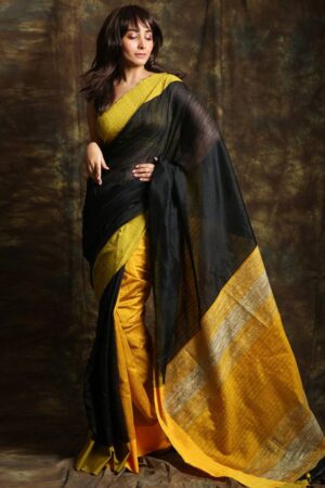 Kusumdola Saree