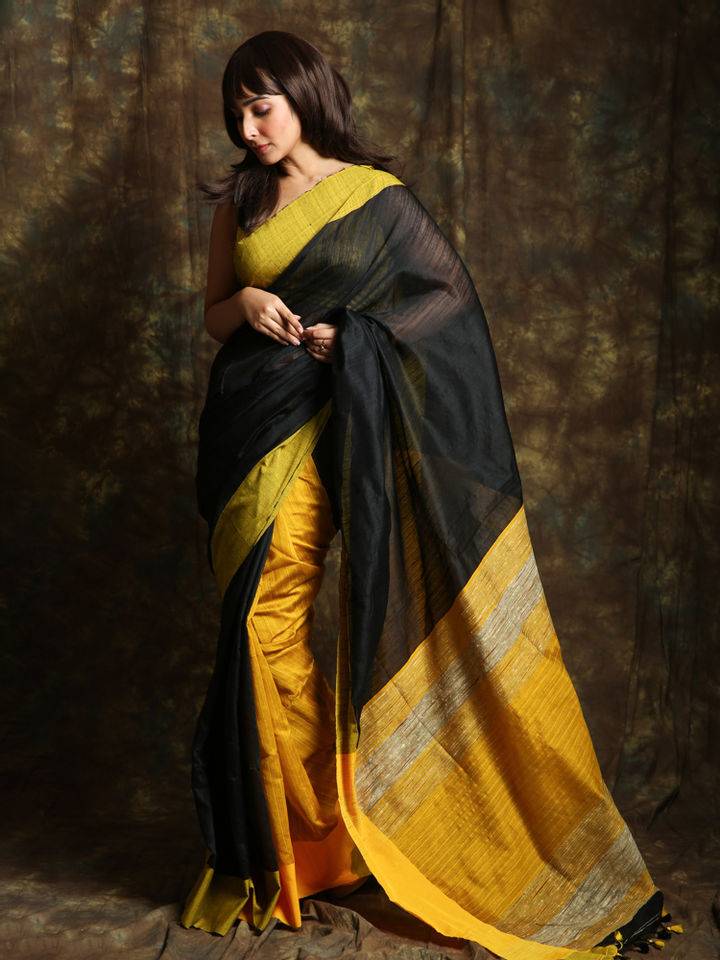 Kusumdola Saree